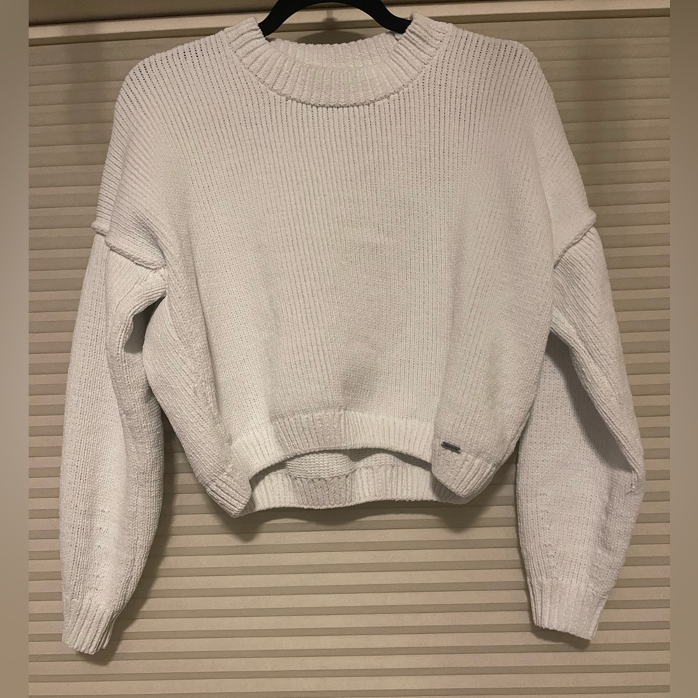 Hollister cropped sweater